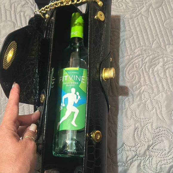 Wine Carry Vase - Picture 3 of 5